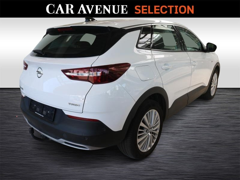 Used OPEL Grandland X Innovation 1.2 EcoTech 96 kW 2019 WHITE € 14900 in Wavre