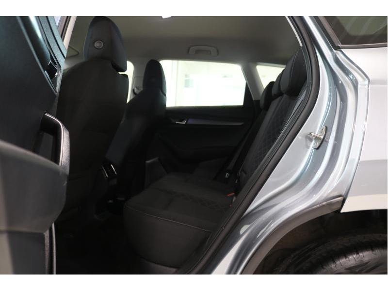 Used SKODA Karoq Ambition 1.5 TSi DSG 110 kW 2020 GREY € 19990 in Wavre