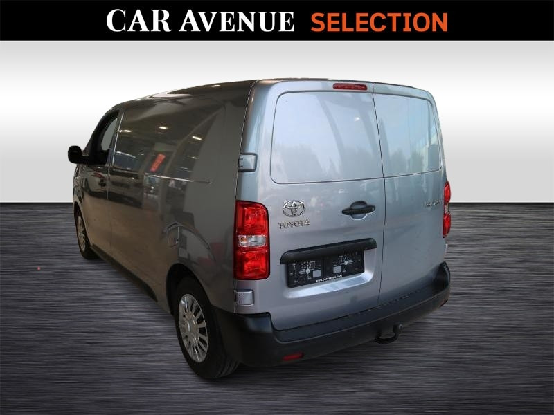 Occasion TOYOTA PROACE Comfort 1.5 D-4D 88 kW 2023 GREY 27000 € à Wavre