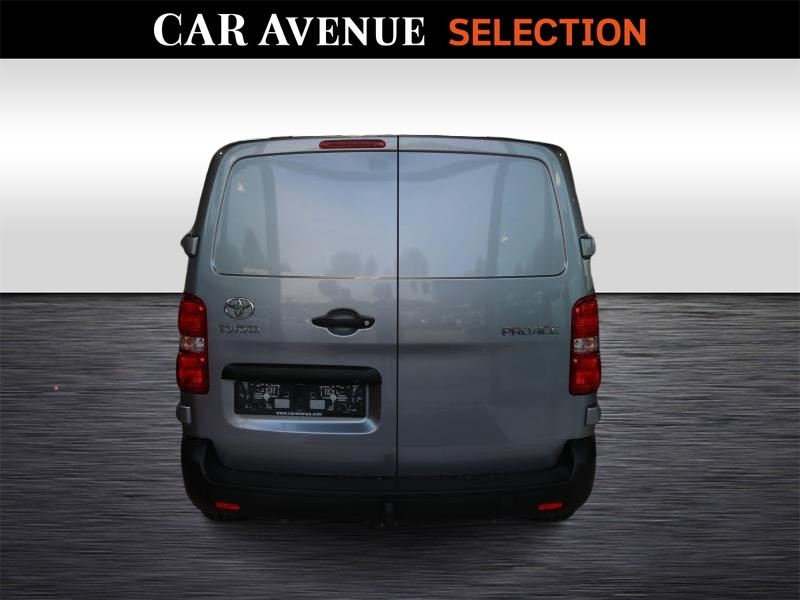 Occasion TOYOTA PROACE Comfort 1.5 D-4D 88 kW 2023 GREY 27000 € à Wavre