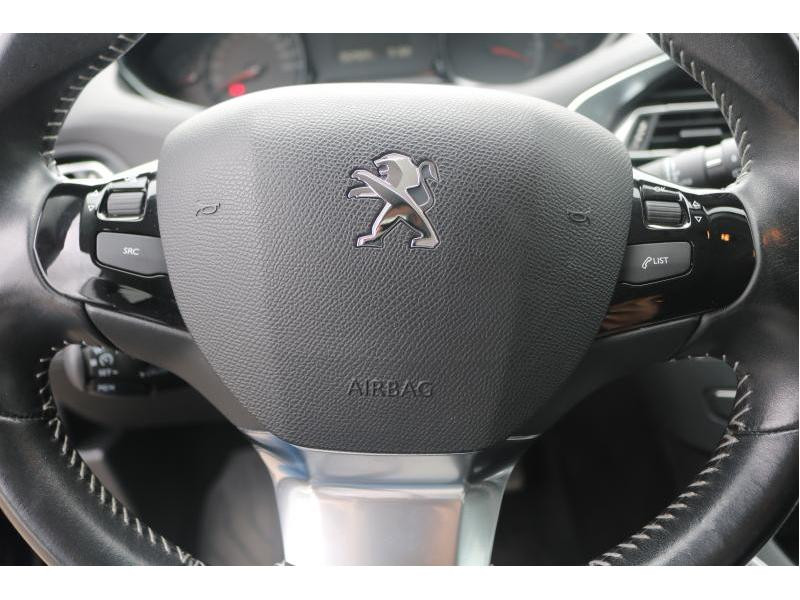 Occasion PEUGEOT 308 Style 1.2 PureTech 81 kW 2018 BLUE 10690 € à Wavre