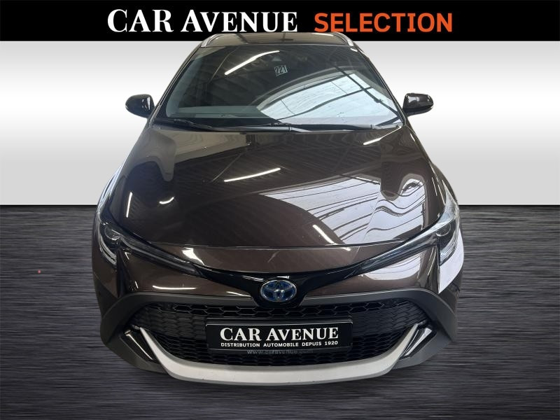 Used TOYOTA Corolla Touring Spt 1.8 Hybrid Trek Plus 2020 BROWN € 20990 in Seraing