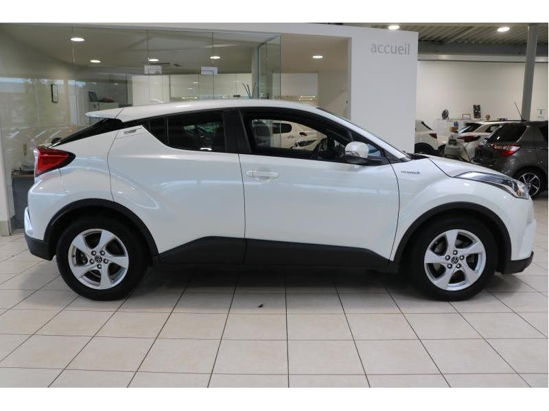 Occasion TOYOTA C-HR C-BUSINESS Plus 1.8 HSD 2019 WHITE 18490 € à Wavre