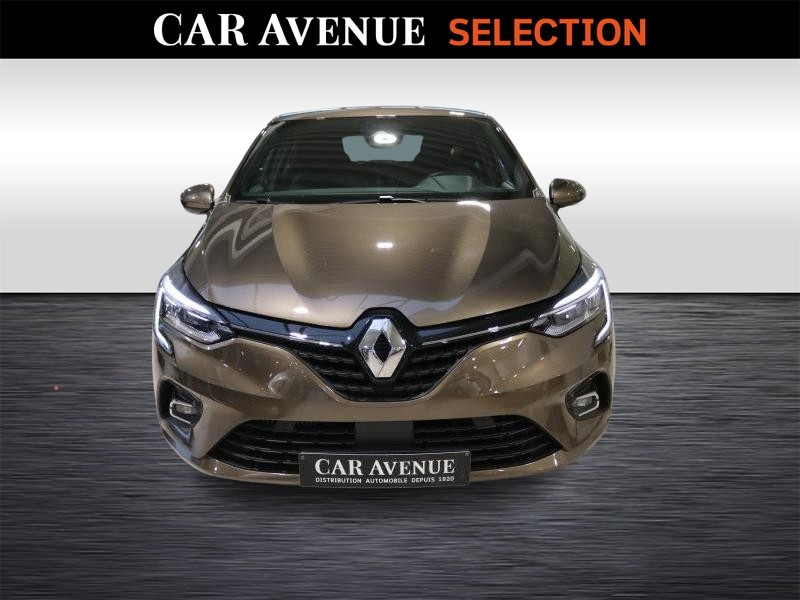 Occasion RENAULT Clio Intens 1.3 TCe A/T 96 kW 2020 BROWN 15290 € à Wavre