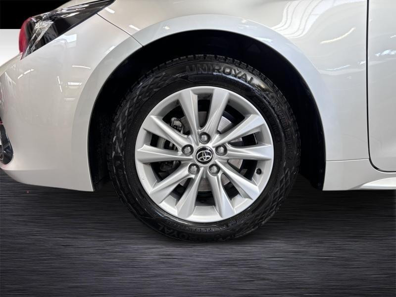 Occasion TOYOTA Corolla 1.8 Hybrid T/S Facelift Dynamic + Busines 2023 GREY 26390 € à Wavre