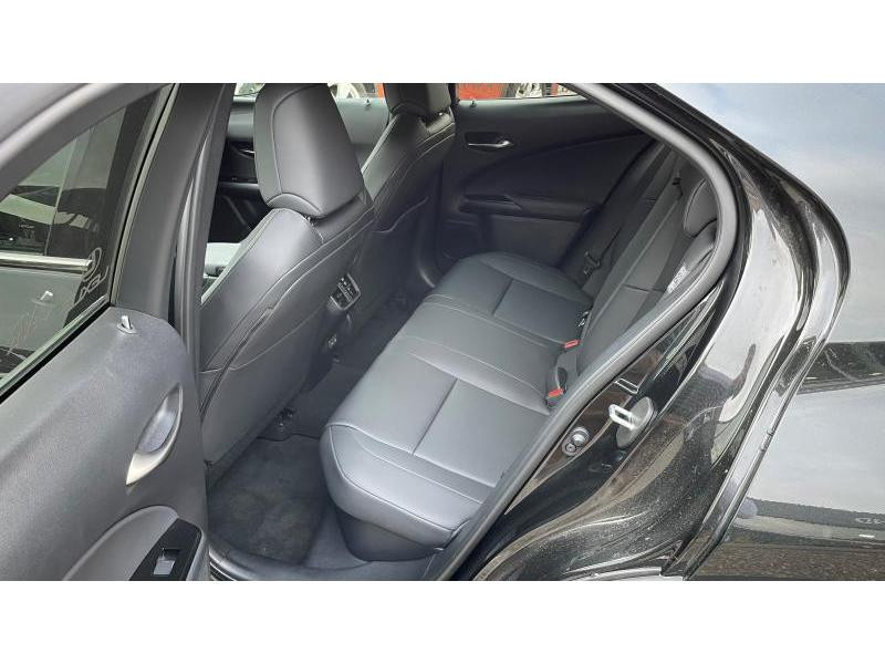 Used LEXUS UX 2.0L HEV F SPORT Design 2023 BLACK € 39090 in Wavre