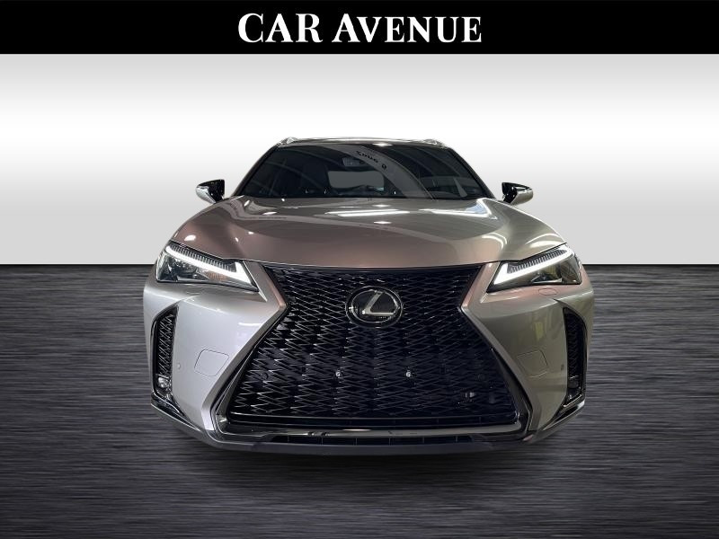 Occasion LEXUS UX 2.0 F-Sport Design 2023 CHAMPAGNE 33490 € à Waterloo