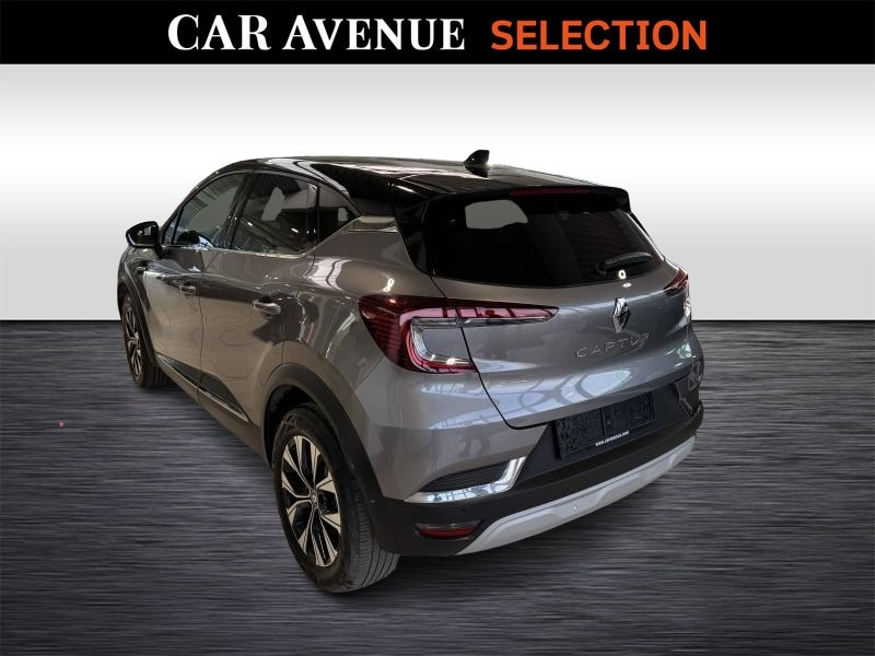 Occasion RENAULT Captur 1.3 TCE A/T Techno 2023 GREY 22400 € à Wavre