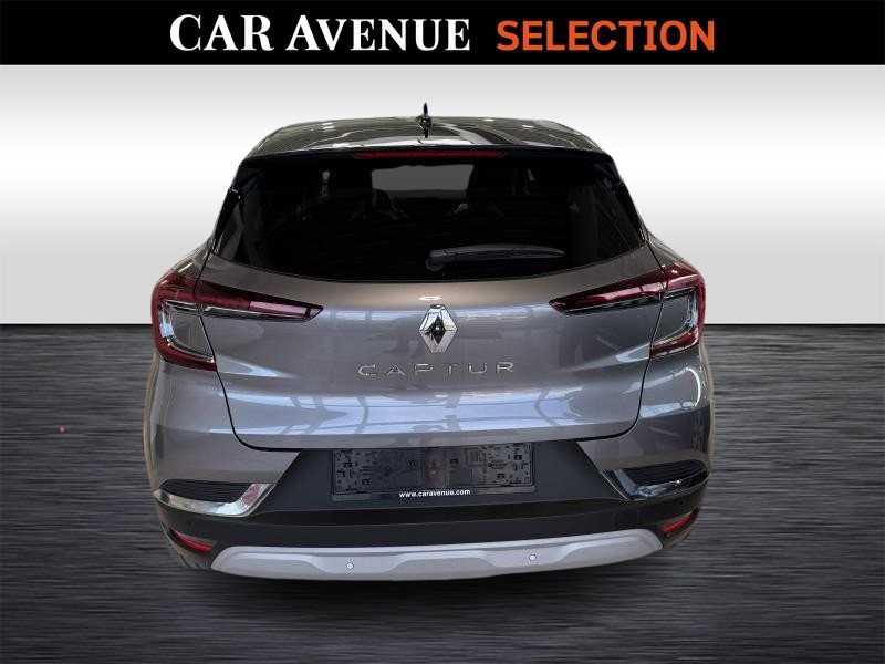 Occasion RENAULT Captur 1.3 TCE A/T Techno 2023 GREY 22400 € à Wavre
