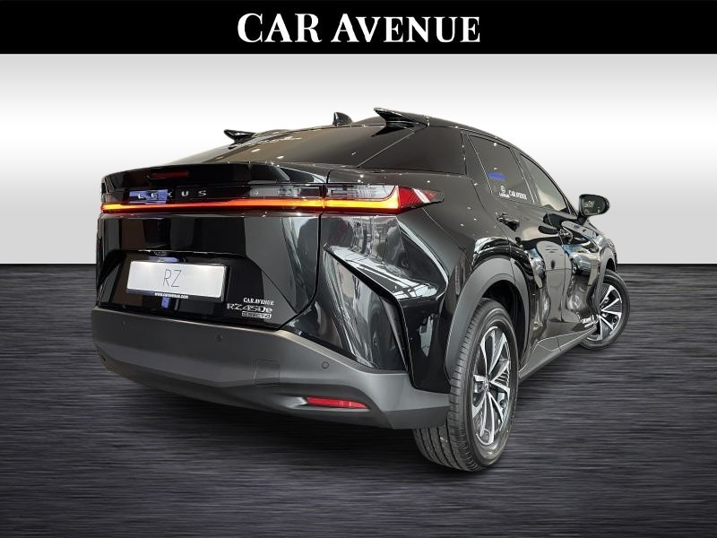 Used LEXUS RZ 300 e Executive line  BLACK € 58340 in Waterloo