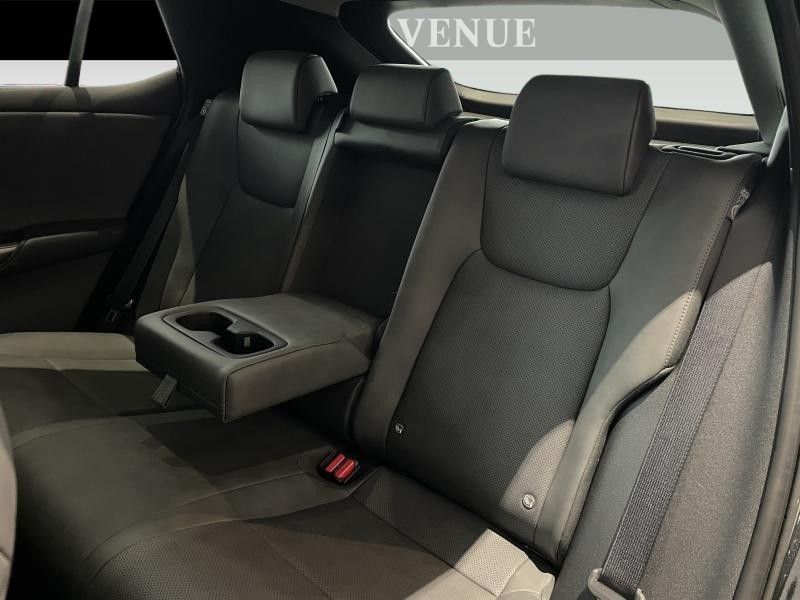 Used LEXUS RZ 300 e Executive line  BLACK € 58340 in Waterloo