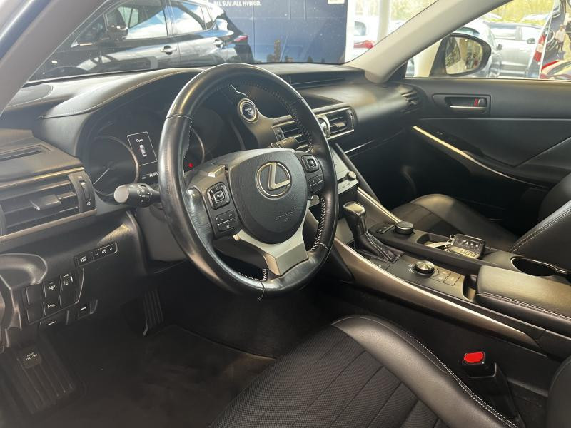 Occasion LEXUS IS 2.5 Executive 2019 WHITE 23990 € à Wavre
