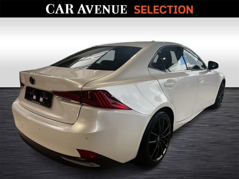 Occasion LEXUS IS 2.5 Executive 2019 WHITE 23990 € à Wavre
