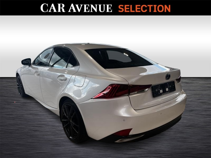 Occasion LEXUS IS 2.5 Executive 2019 WHITE 23990 € à Wavre