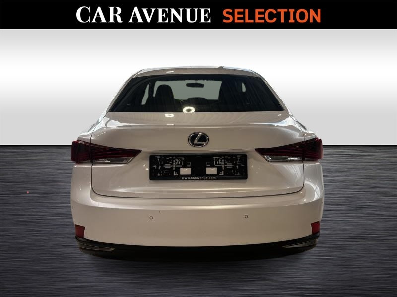 Occasion LEXUS IS 2.5 Executive 2019 WHITE 23990 € à Wavre