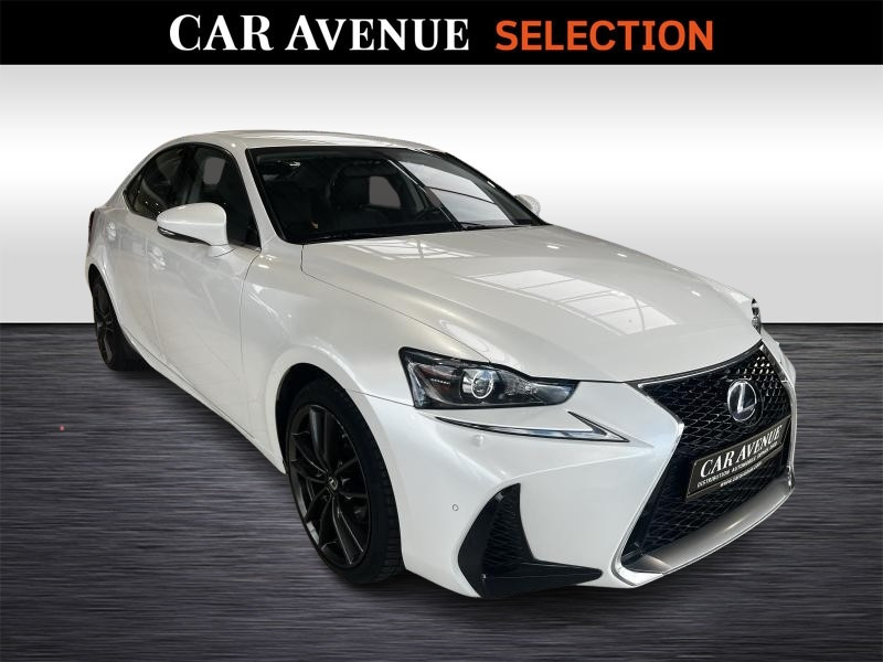Occasion LEXUS IS 2.5 Executive 2019 WHITE 23990 € à Wavre