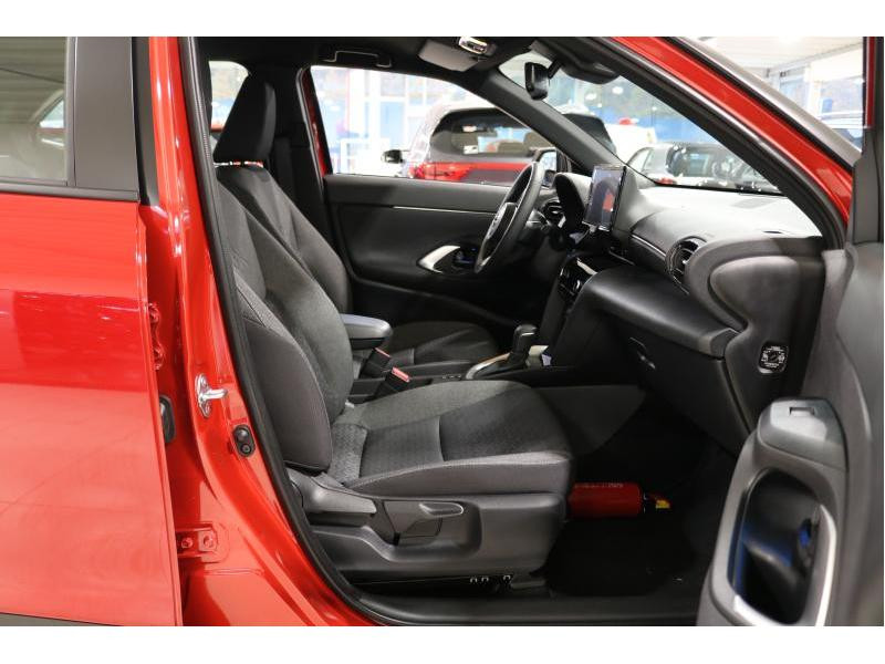 Occasion TOYOTA Yaris Cross Dynamic Plus 1.5 TNGA HEV 68 k 2023 RED 27990 € à Wavre