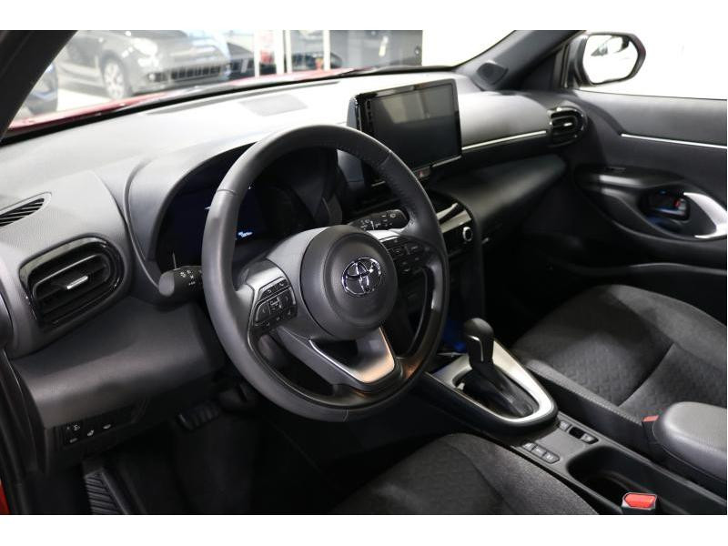 Occasion TOYOTA Yaris Cross Dynamic Plus 1.5 TNGA HEV 68 k 2023 RED 27990 € à Wavre