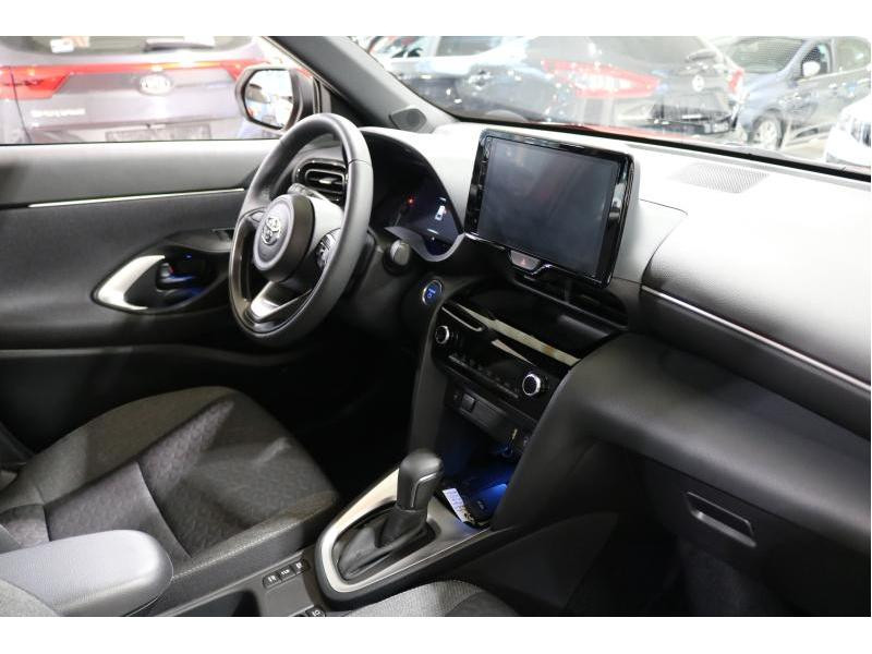Occasion TOYOTA Yaris Cross Dynamic Plus 1.5 TNGA HEV 68 k 2023 RED 27990 € à Wavre
