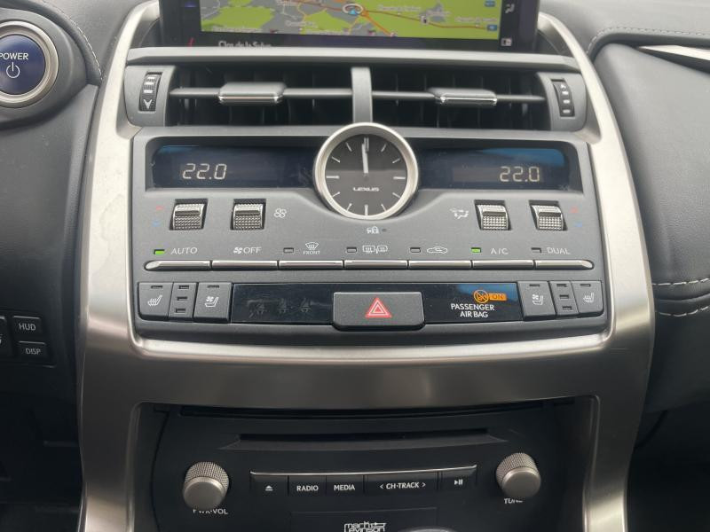 Occasion LEXUS NX Privilege Line 2018 WHITE 29490 € à Waterloo