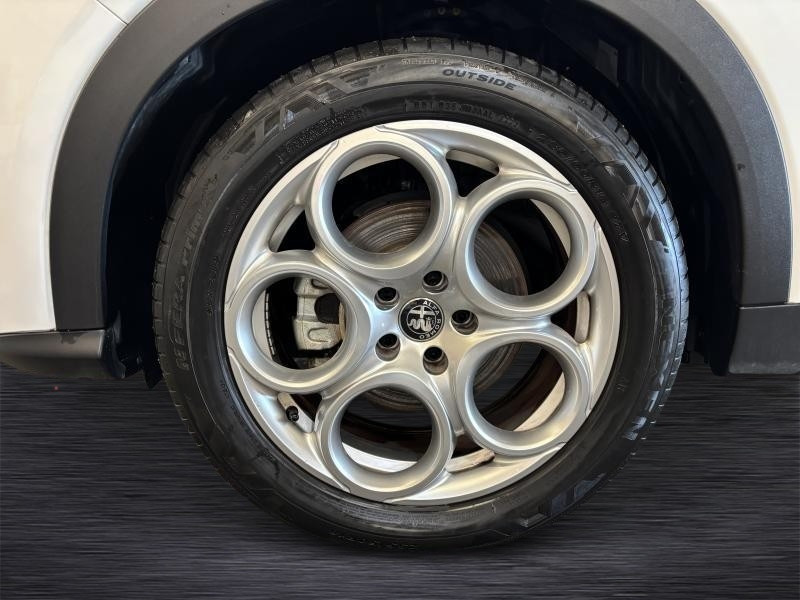 Occasion ALFA ROMEO Tonale Super AUTOMATIQUE 2022 WHITE 26990 € à Seraing