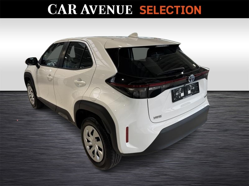 Occasion TOYOTA Yaris Cross Dynamic 1.5 TNGA HEV 68 kW 2024 WHITE 25890 € à Wavre