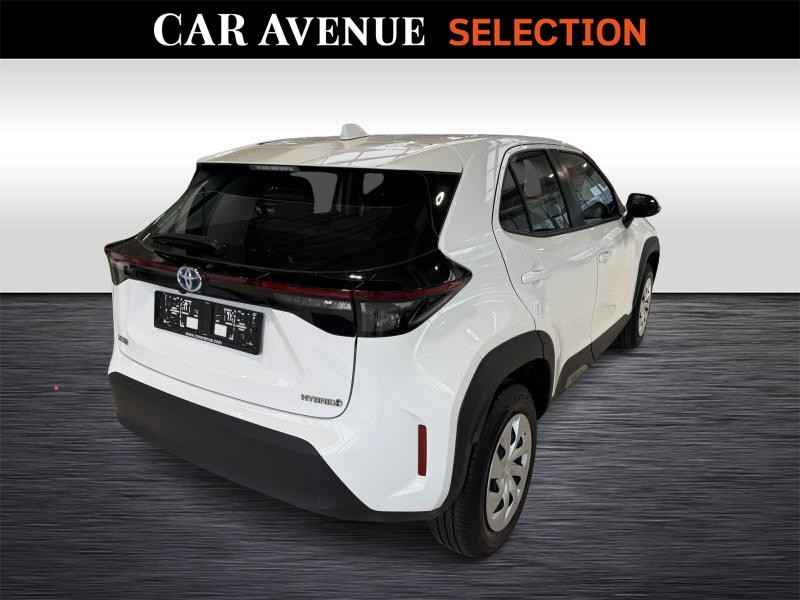 Occasion TOYOTA Yaris Cross Dynamic 1.5 TNGA HEV 68 kW 2024 WHITE 25890 € à Wavre