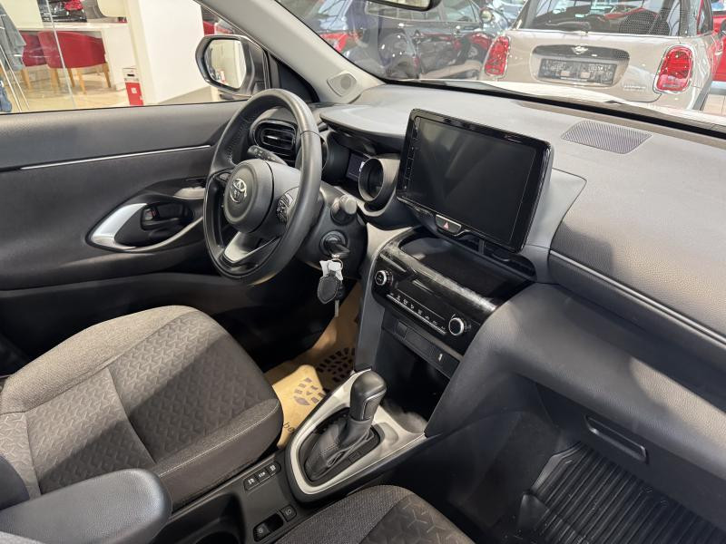 Occasion TOYOTA Yaris Cross Dynamic 1.5 TNGA HEV 68 kW 2024 WHITE 25890 € à Wavre