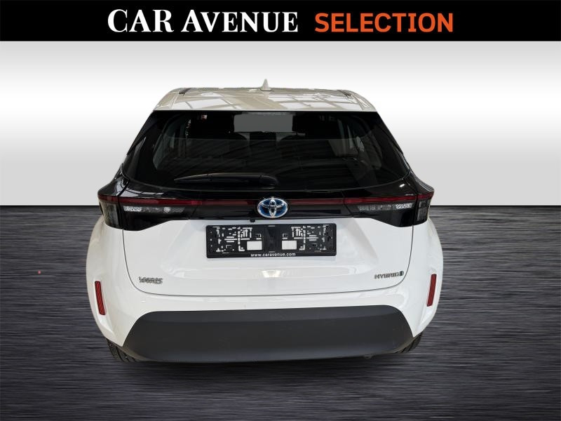 Occasion TOYOTA Yaris Cross Dynamic 1.5 TNGA HEV 68 kW 2024 WHITE 25890 € à Wavre