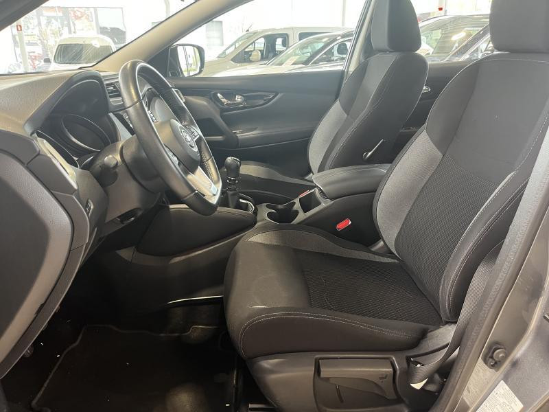Used NISSAN Qashqai 1.3 DIG-T Urban Edition 2019 GREY € 16290 in Wavre