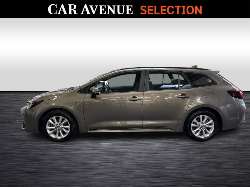 Occasion TOYOTA Corolla Touring Spt 1.8 hybride Dynamic LH + Business pack/nav 2023 BRONZE 26890 € à Seraing