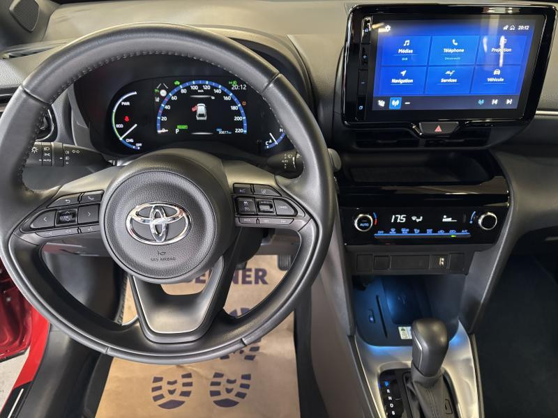 Occasion TOYOTA Yaris Cross 1.5 hybride Dynamic Plus LHD 2023 RED 27990 € à Seraing