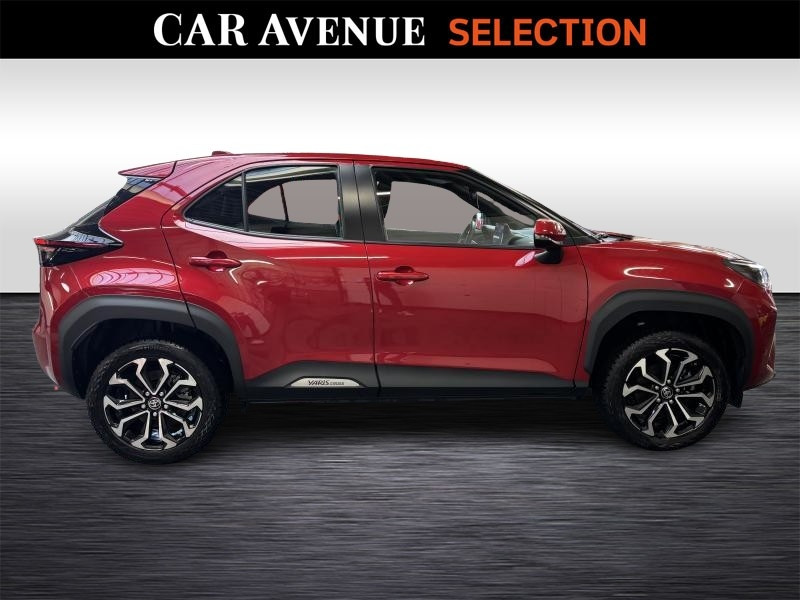 Occasion TOYOTA Yaris Cross 1.5 hybride Dynamic Plus LHD 2023 RED 27990 € à Seraing