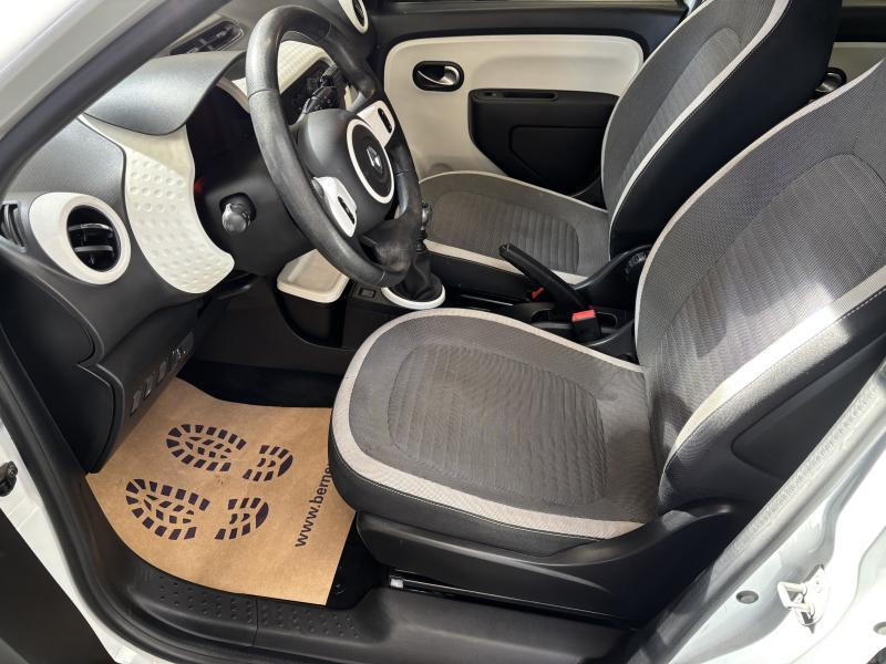 Occasion RENAULT Twingo 0.9 tce III Energie Limited 2018 WHITE 8490 € à Seraing
