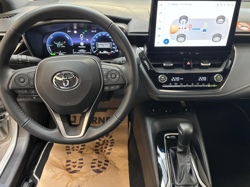Used TOYOTA Corolla Touring Spt 1.8 hybride Dynamic LH + Business pack/nav 2023 GREY € 26390 in Seraing