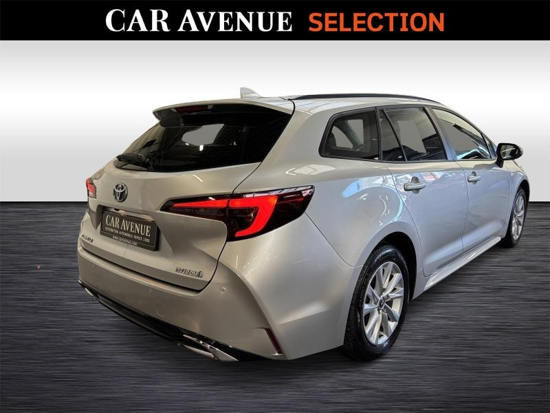 Used TOYOTA Corolla Touring Spt 1.8 hybride Dynamic LH + Business pack/nav 2023 GREY € 26390 in Seraing