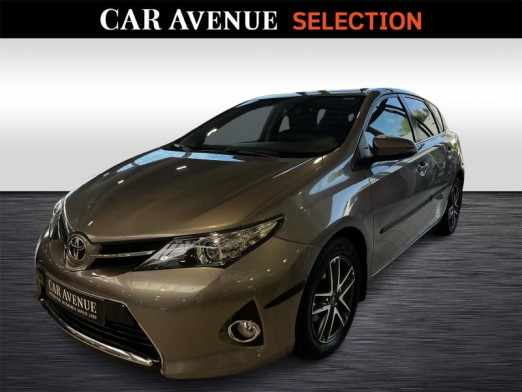 Occasion TOYOTA Auris 1.3 VVTI Dynamic 2015 GREY 9 990 € à Wavre