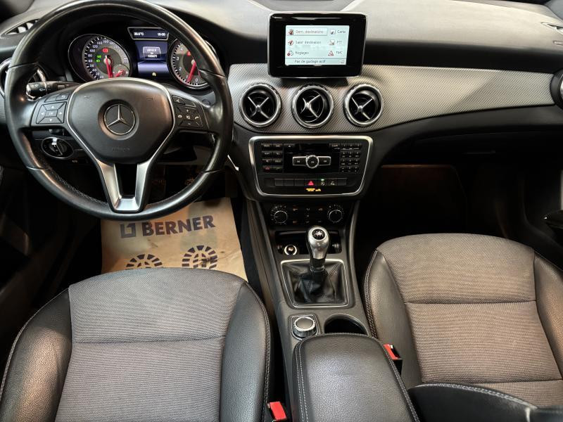 Occasion MERCEDES-BENZ GLA 200 2015 GREY 14490 € à Seraing