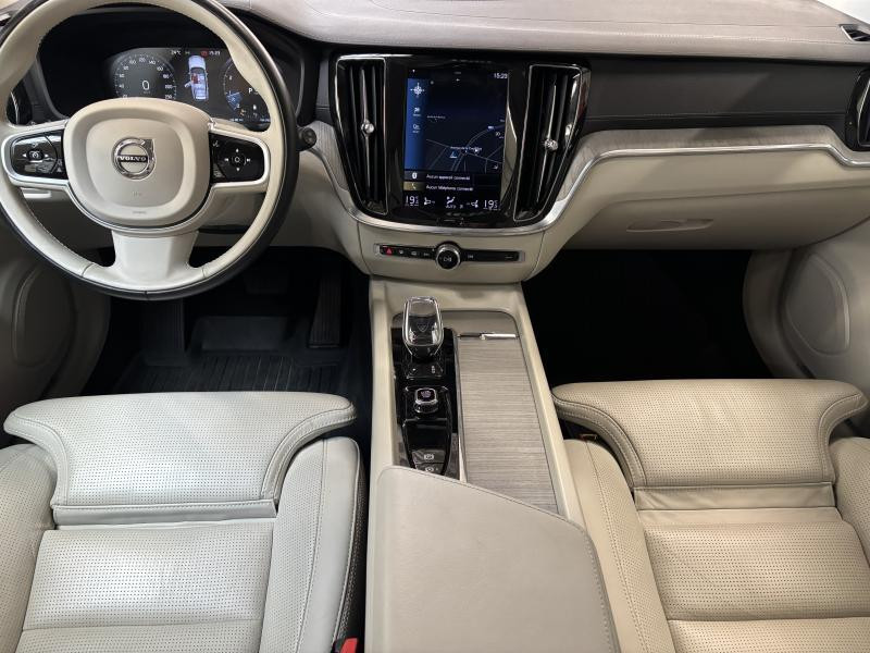 Used VOLVO V60 1969CC Cross Country R-Dynamique 2021 BLUE € 27990 in Seraing