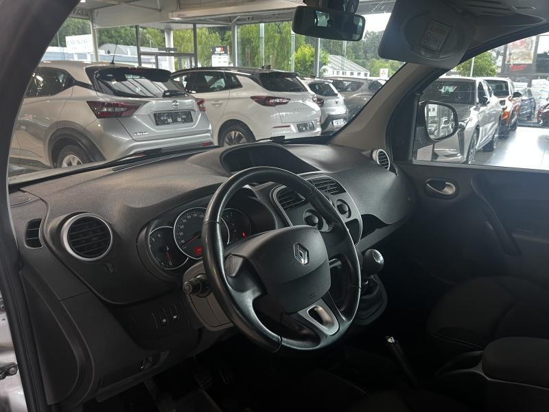 Used RENAULT Kangoo 1.2 TCE Limited 2017 GREY € 8250 in Wavre