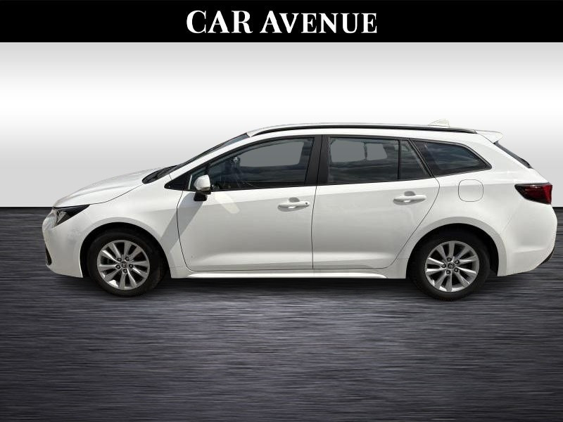 Occasion TOYOTA Corolla 1.8 Hybrid Touring Sport Dynamic 2024 WHITE 27890 € à Wavre