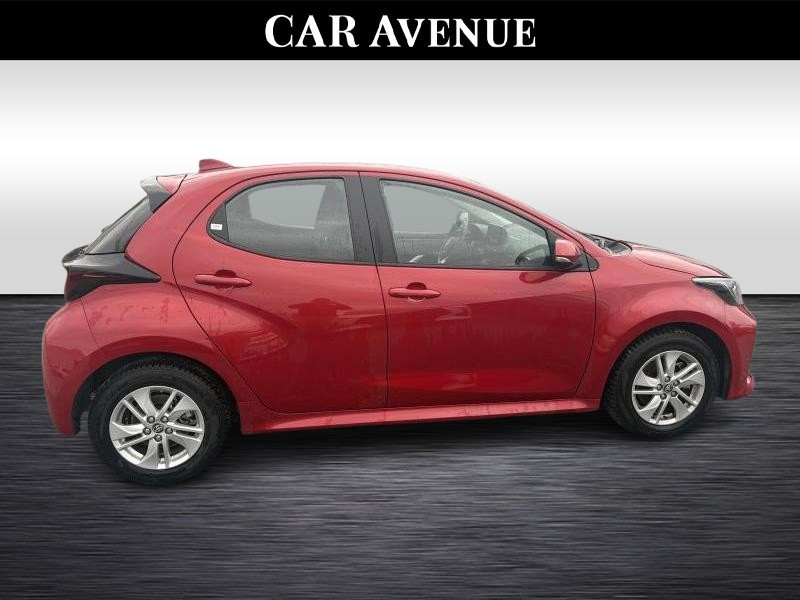 Occasion TOYOTA Yaris IV 2024 RED 21490 € à Wavre