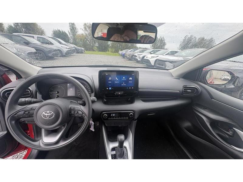 Occasion TOYOTA Yaris IV 2024 RED 21490 € à Wavre