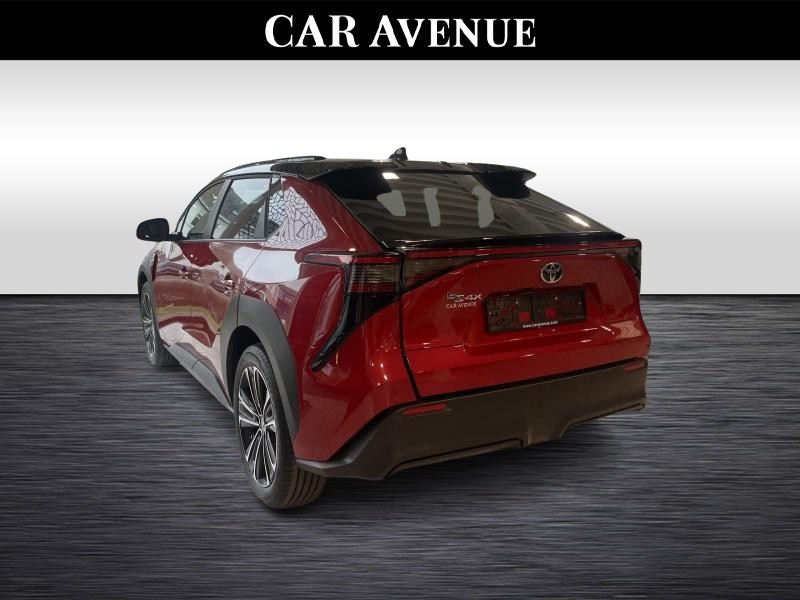 Occasion TOYOTA bZ4X EV 2WD Style 2025 RED 44490 € à Wavre