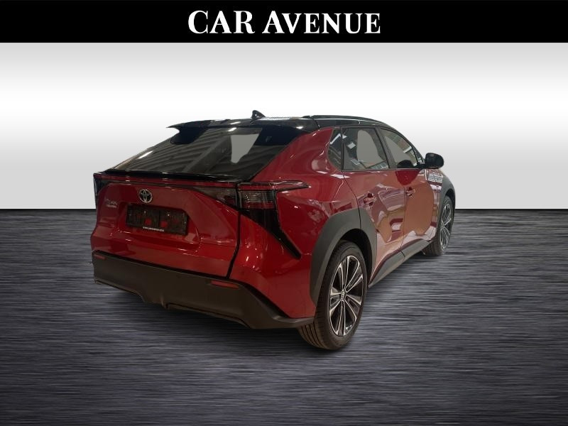 Occasion TOYOTA bZ4X EV 2WD Style 2025 RED 44490 € à Wavre