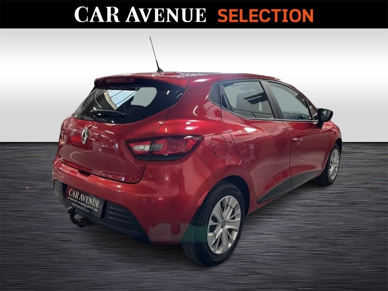Occasion RENAULT Clio Zen 2019 RED 7990 € à Seraing