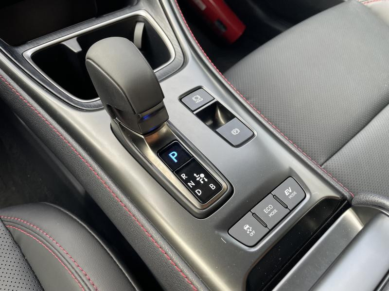 Occasion LEXUS LBX Elegant  WHITE 36650 € à Waterloo