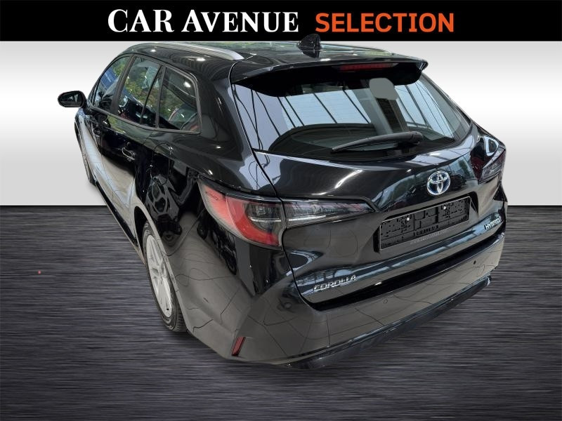 Used TOYOTA Corolla 1.8 HYBRID DYNAMIC 2020 BLACK € 19990 in Wavre