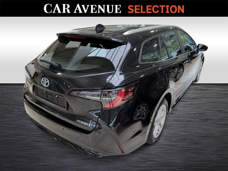 Used TOYOTA Corolla 1.8 HYBRID DYNAMIC 2020 BLACK € 19990 in Wavre