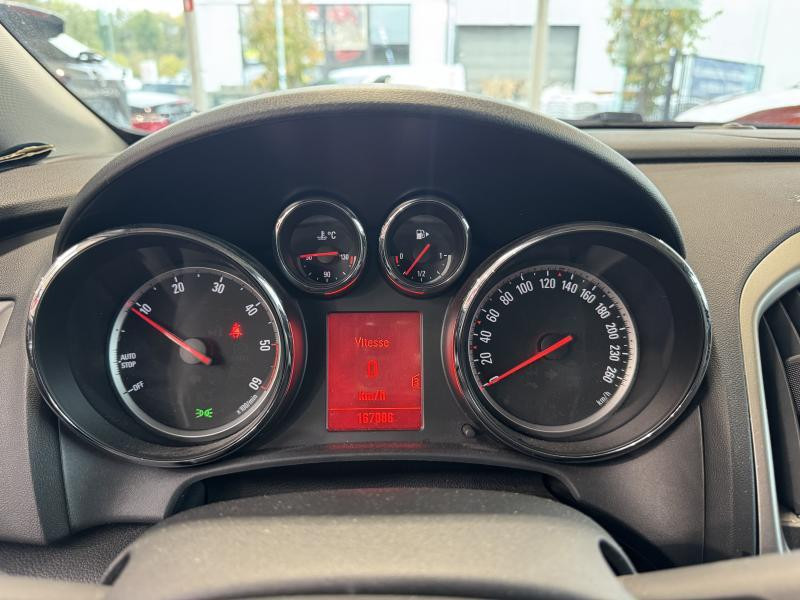 Occasion OPEL Astra 1.3 CDTi 70kW 2011 WHITE 3650 € à Wavre